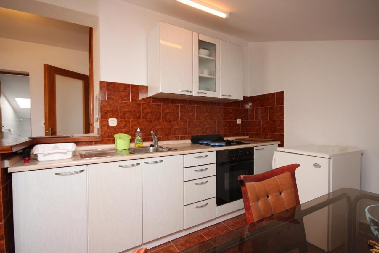 Apartments And Rooms With Parking Space Gradac, Makarska - 6819 Gradac  Exterior photo